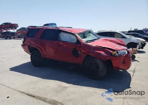 2023 Toyota 4Runner Sr5 z USA, uszkodzony, nr VIN JTEEU5JR6P5293495